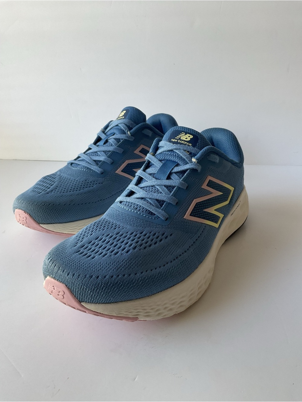 New Balance Fresh Foam X EVOZ v4 Women’s 9.5 Blue Pink Running Shoes - Picture 4 of 11